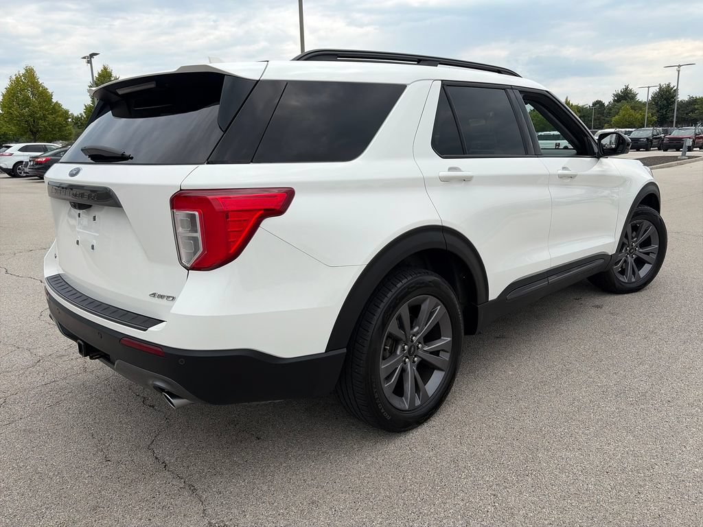 Used 2023 Ford Explorer XLT w/ Equipment Group 202A AWD/4WD image 7