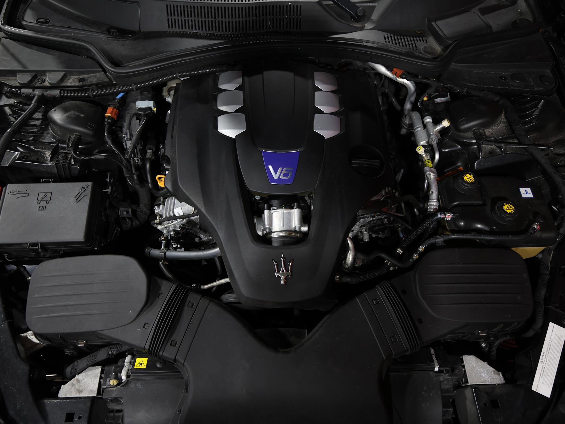 Used 2021 Maserati Ghibli S GranSport image 30