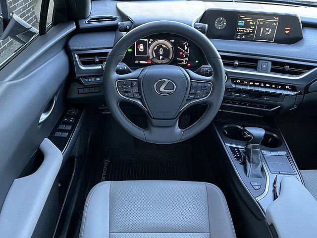 Used 2021 Lexus UX 250h UX 250h image 13