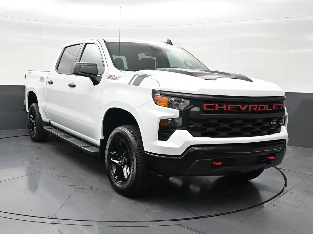 Used 2025 Chevrolet Silverado 1500 Custom Trail Boss AWD/4WD image 8