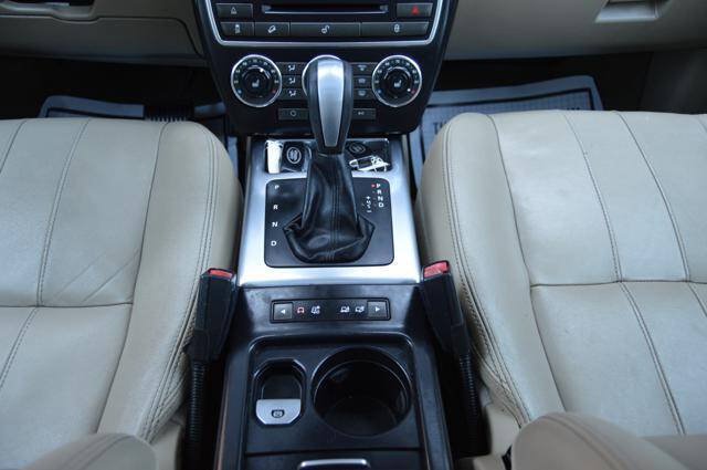 Used 2013 Land Rover LR2 HSE AWD/4WD image 24