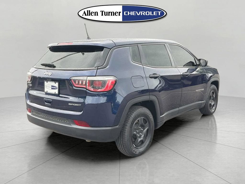 Used 2017 Jeep Compass Sport FWD image 4