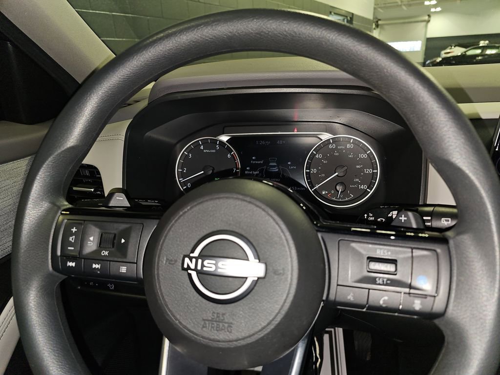 Used 2023 Nissan Rogue SV image 38