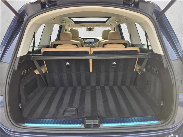 Used 2025 Mercedes-Benz GLS 580 4MATIC video 4