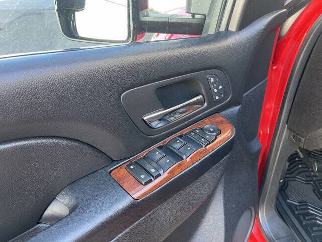 Used 2012 GMC Sierra 2500 SLT w/ SLT Convenience Package image 15