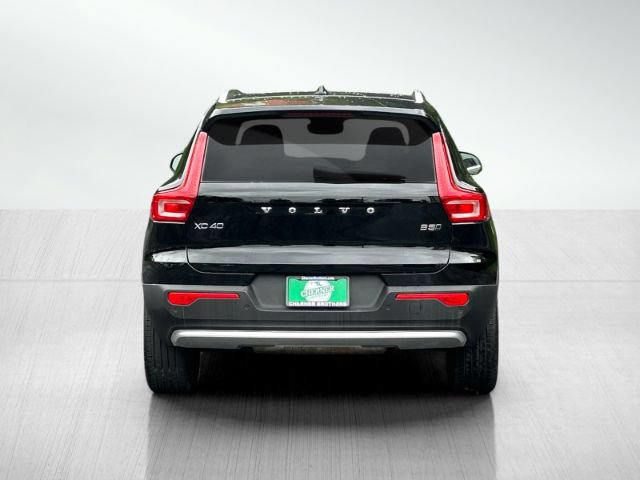 Used 2023 Volvo XC40 B5 Plus AWD/4WD image 5