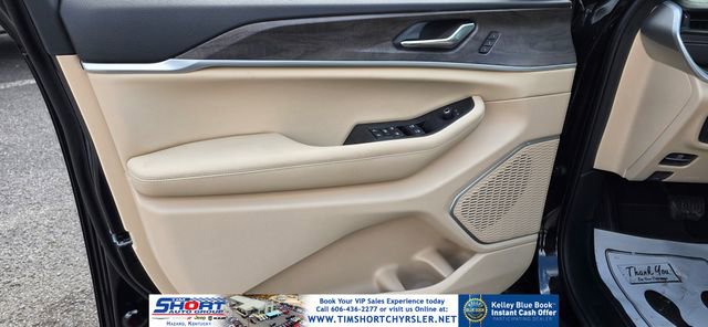 New 2026 Jeep Grand Cherokee Limited AWD/4WD image 17