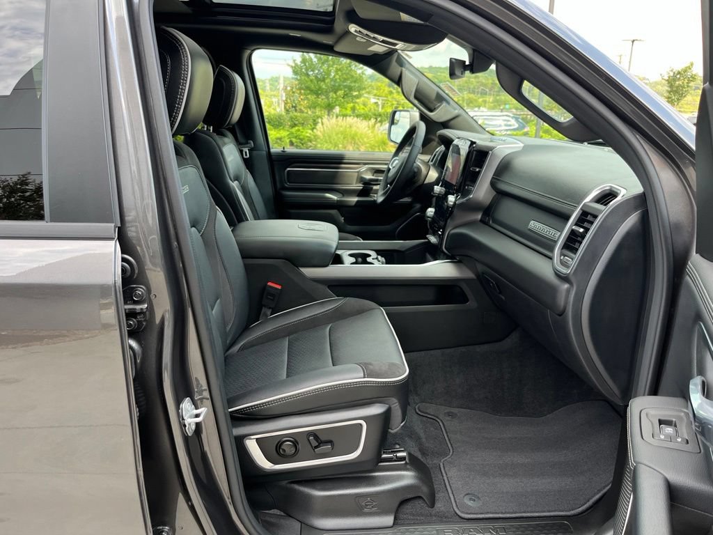Used 2026 RAM 1500 Laramie w/ Night Edition AWD/4WD image 29