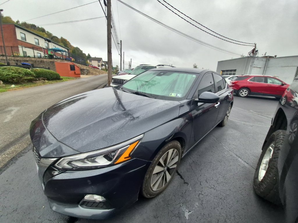 Used 2022 Nissan Altima 2.5 SV FWD image 4