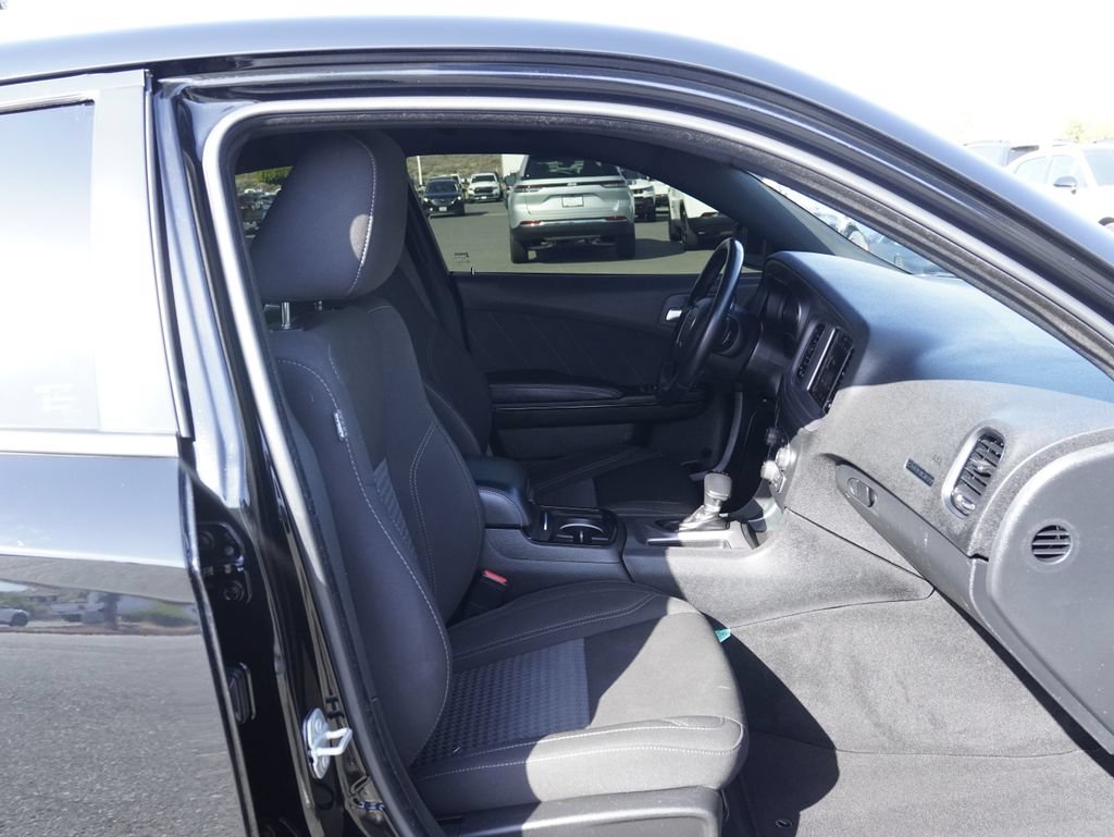 Used 2023 Dodge Charger SXT w/ Blacktop Package RWD image 28
