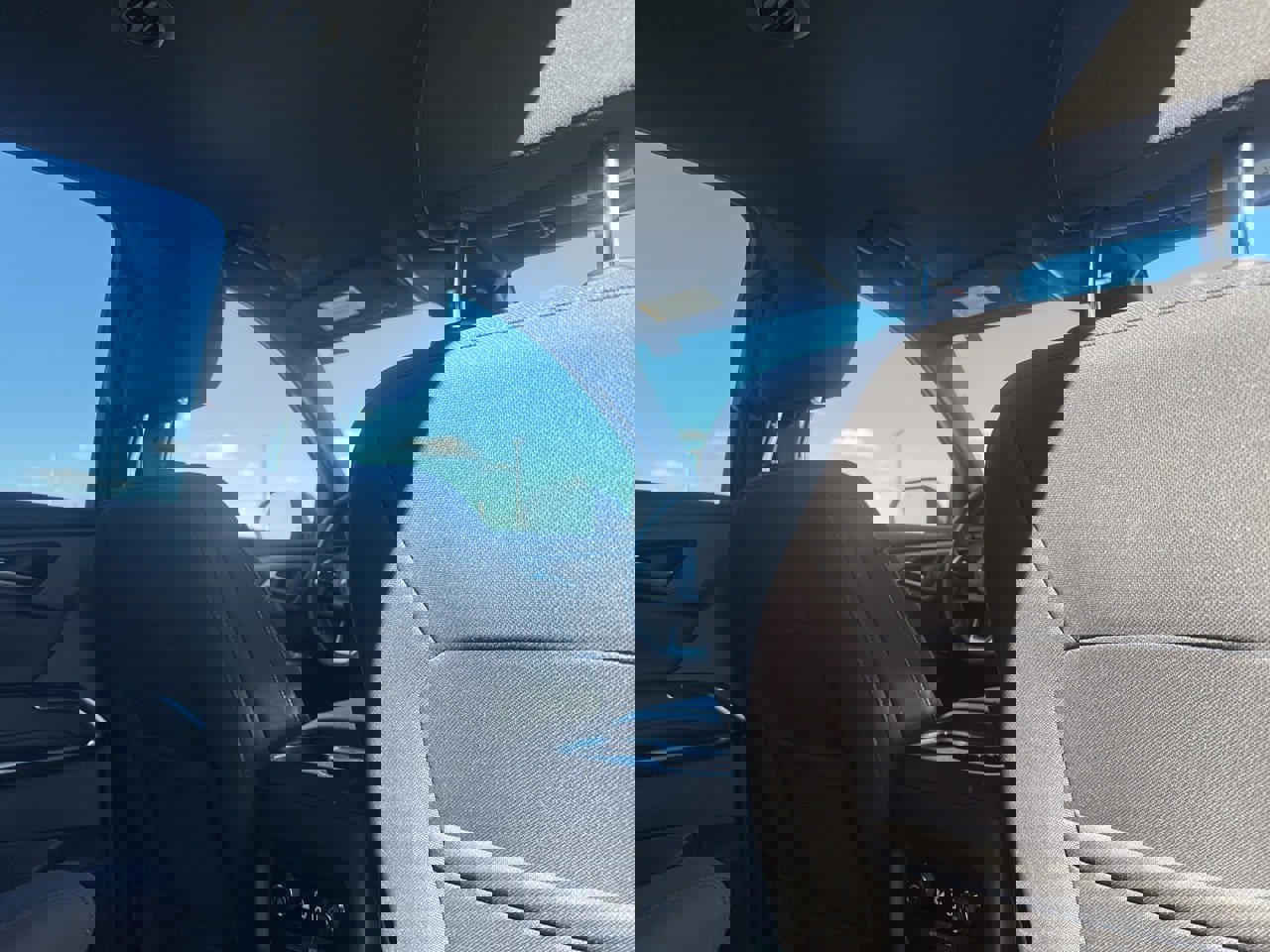 Used 2025 Chevrolet Traverse LT image 21