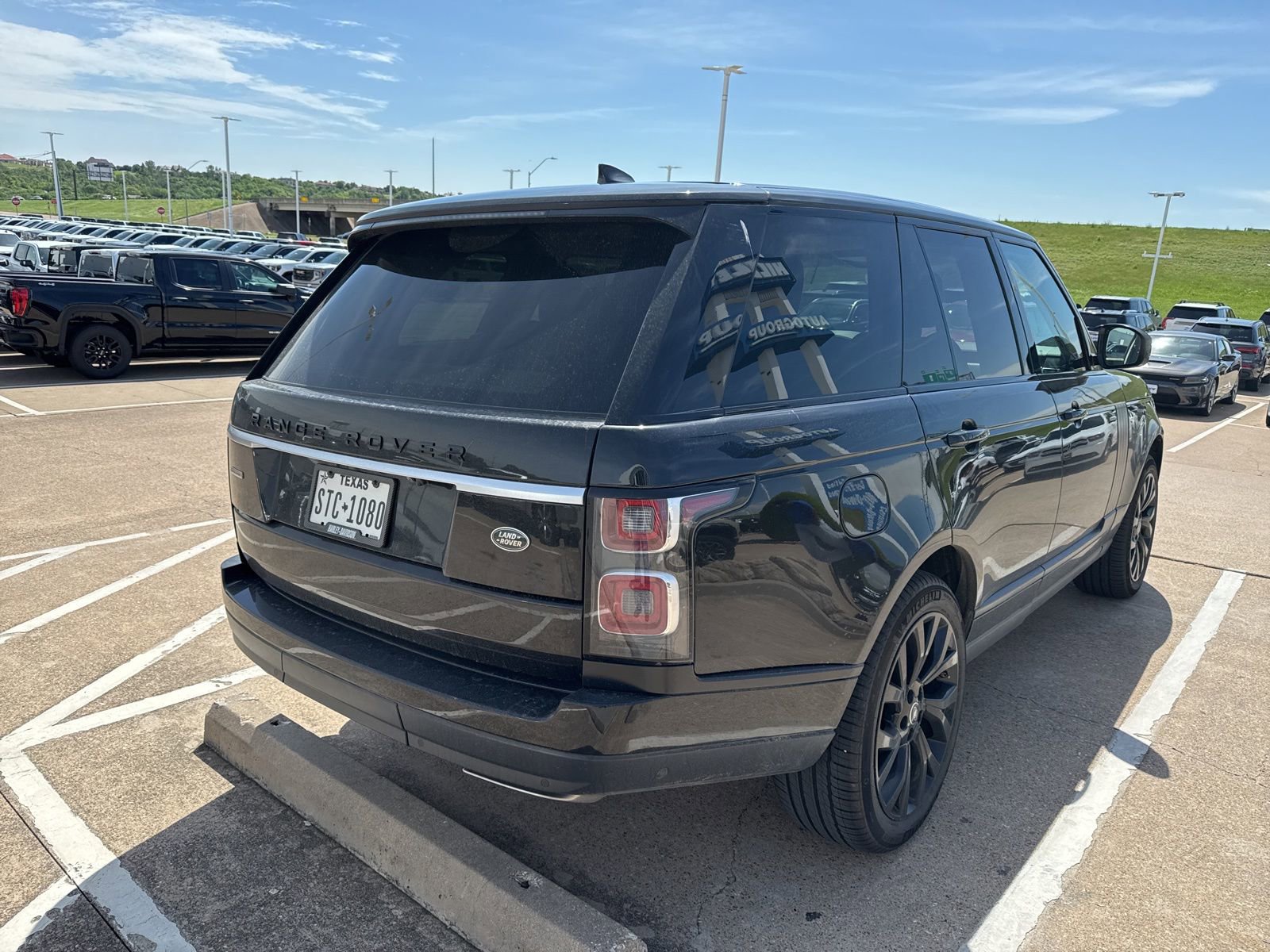 Used 2019 Land Rover Range Rover Supercharged image 6