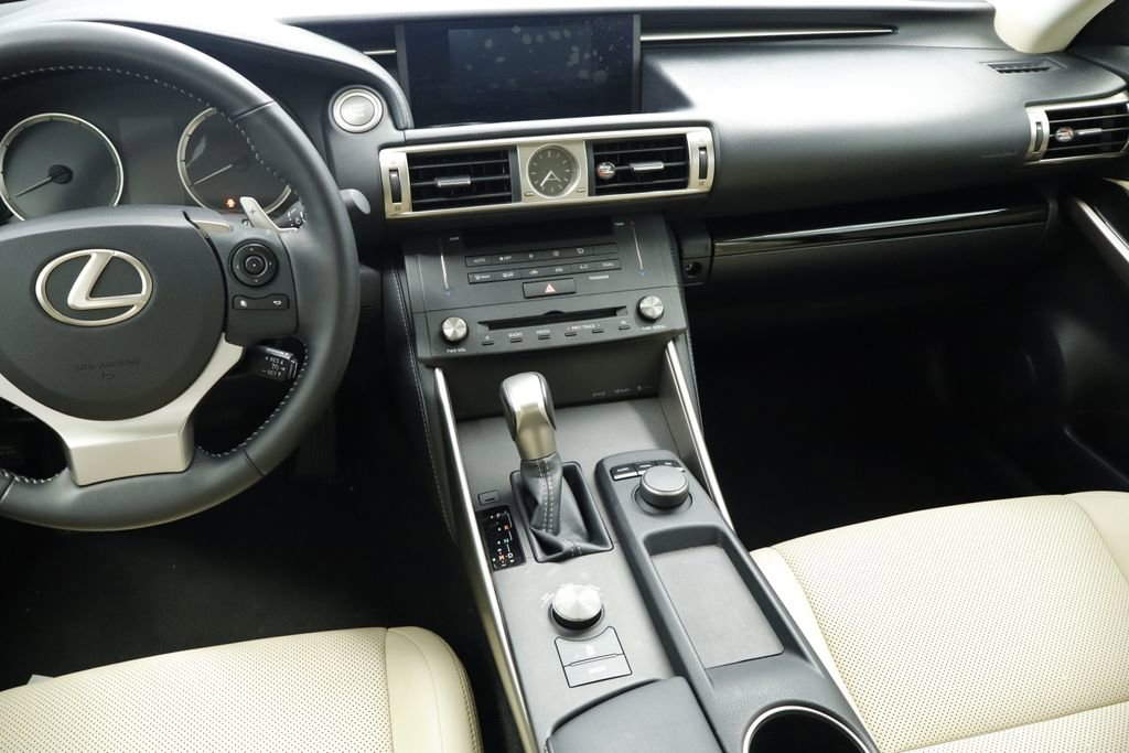 Used 2015 Lexus IS 250 RWD image 22