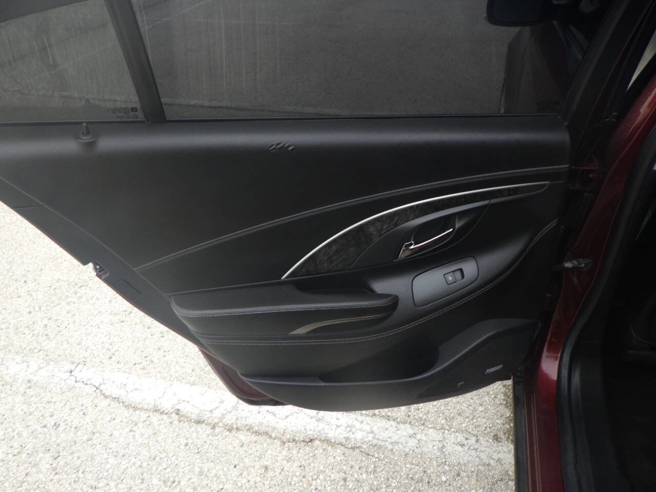 Used 2014 Buick LaCrosse Premium w/ Driver Confidence Package image 12