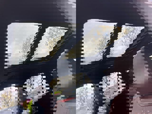 Certified 2024 Ford Explorer Platinum w/ Technology Package image 42