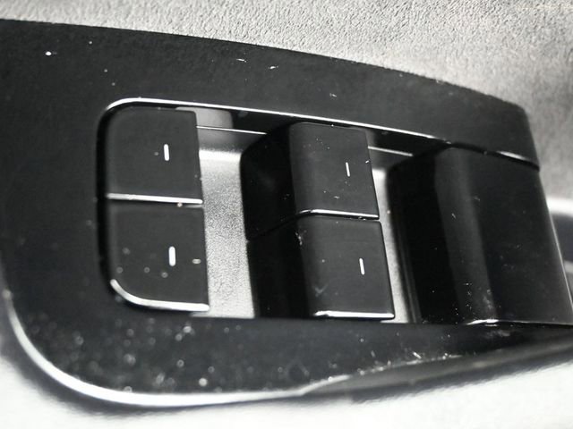 Used 2019 Tesla Model 3 Standard Range Plus image 24