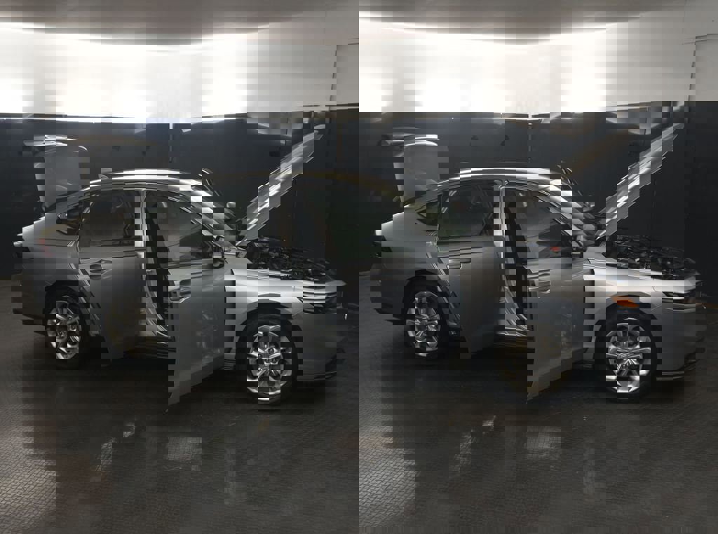 Used 2023 Honda Accord LX image 33