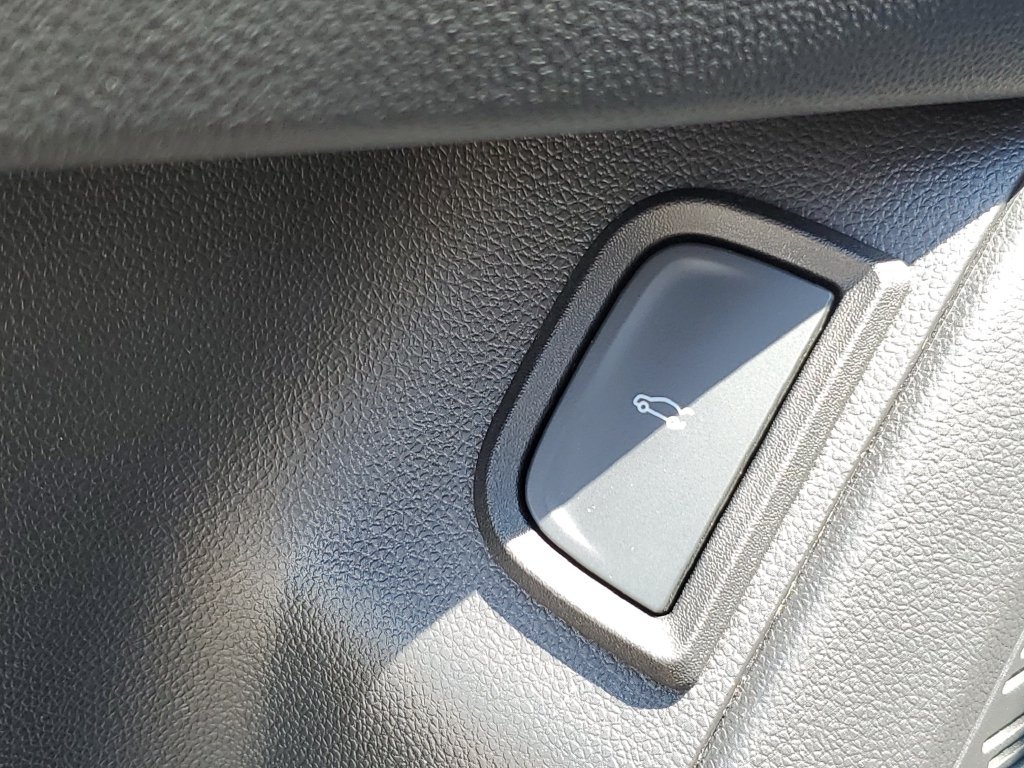 Certified 2025 Chevrolet Equinox RS FWD image 26