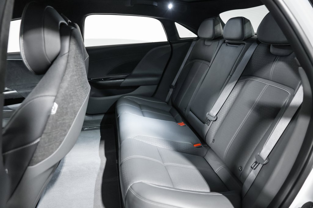 Used 2022 Lucid Air Grand Touring image 31