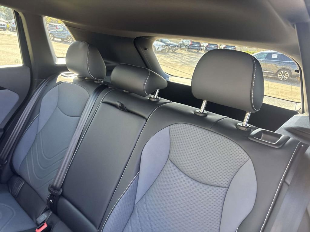 New 2026 Volkswagen Tiguan SE R-Line image 27