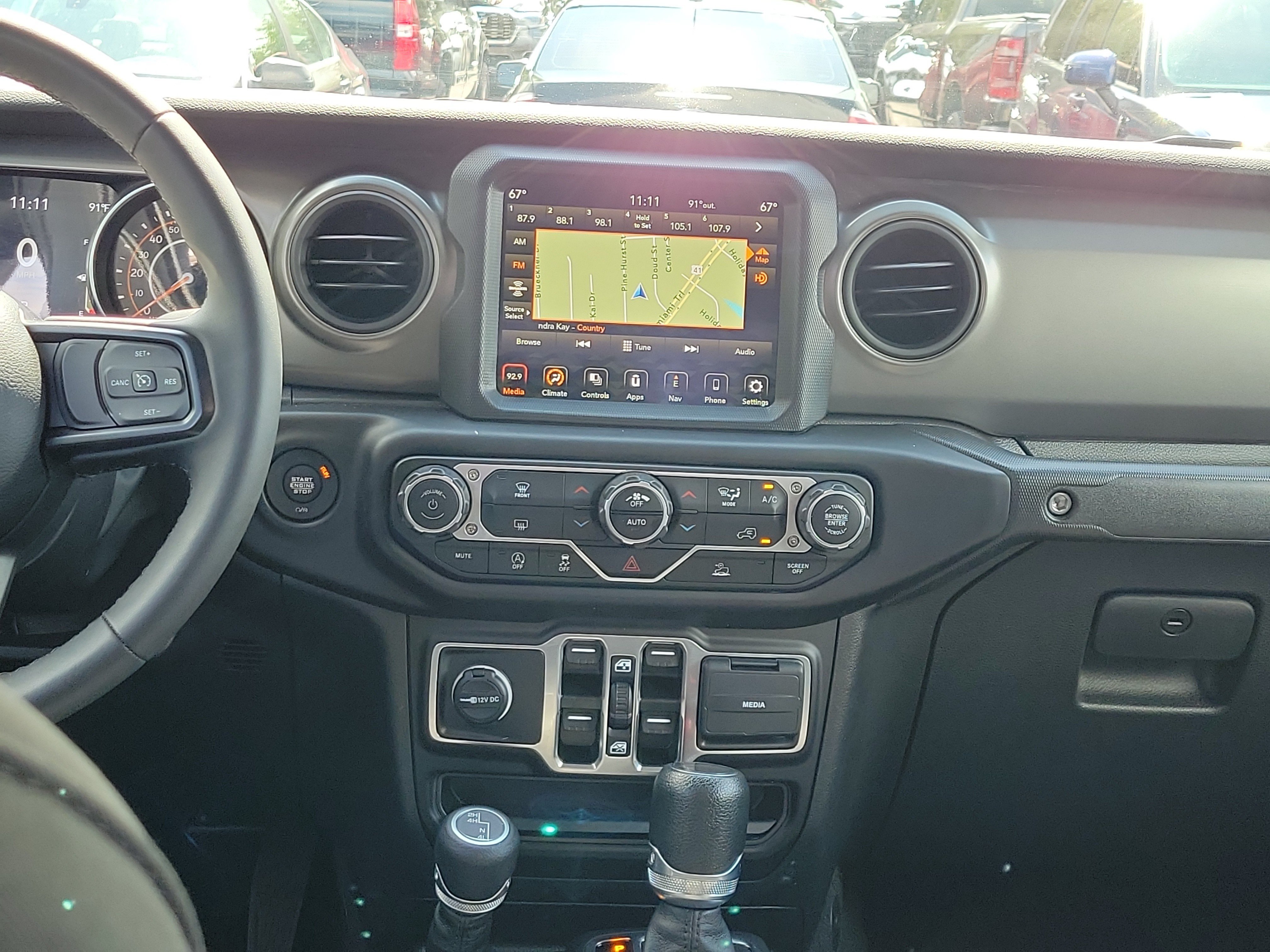 Used 2023 Jeep Gladiator Sport AWD/4WD image 16