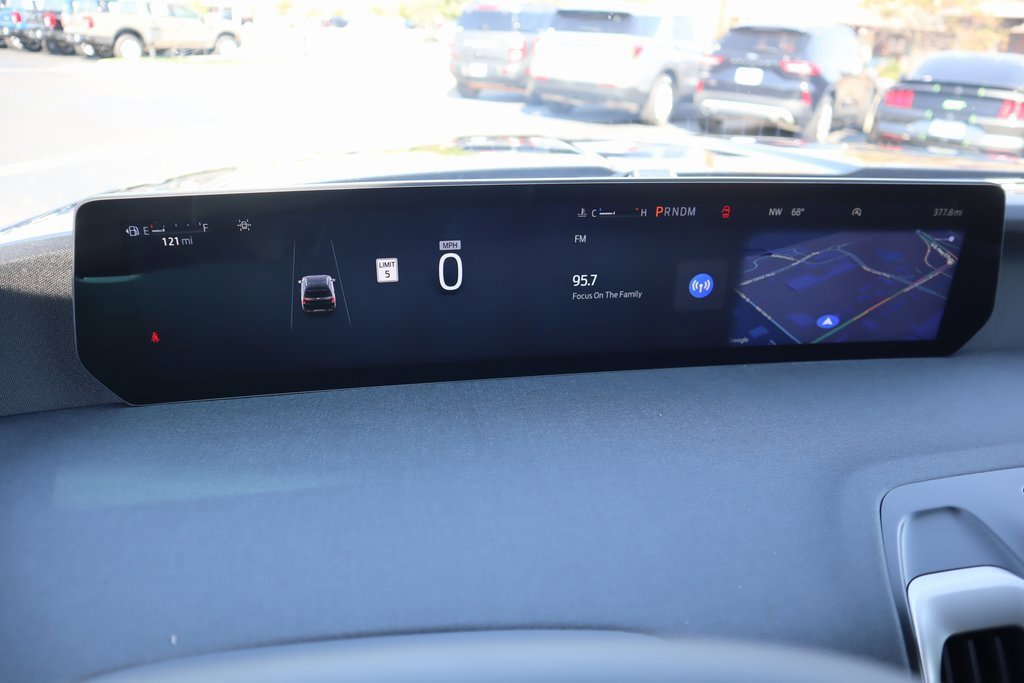 New 2025 Ford Expedition Max Active image 4