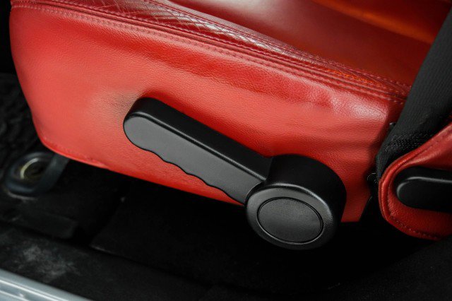 Used 2013 Jeep Wrangler Unlimited Rubicon image 30