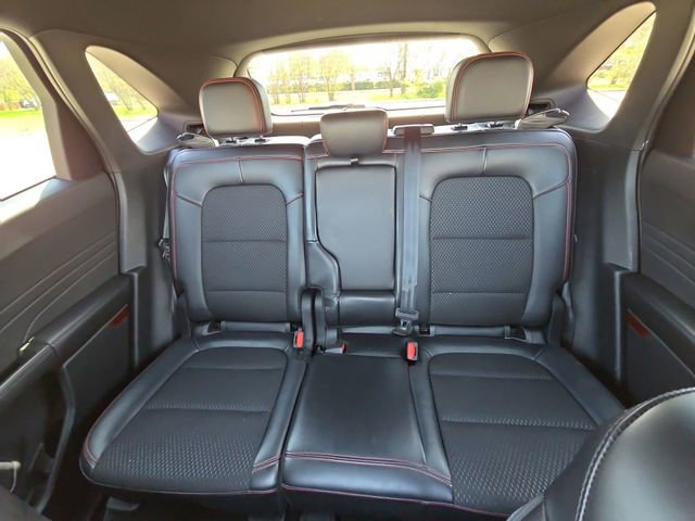 Certified 2025 Ford Escape ST-Line AWD/4WD image 21