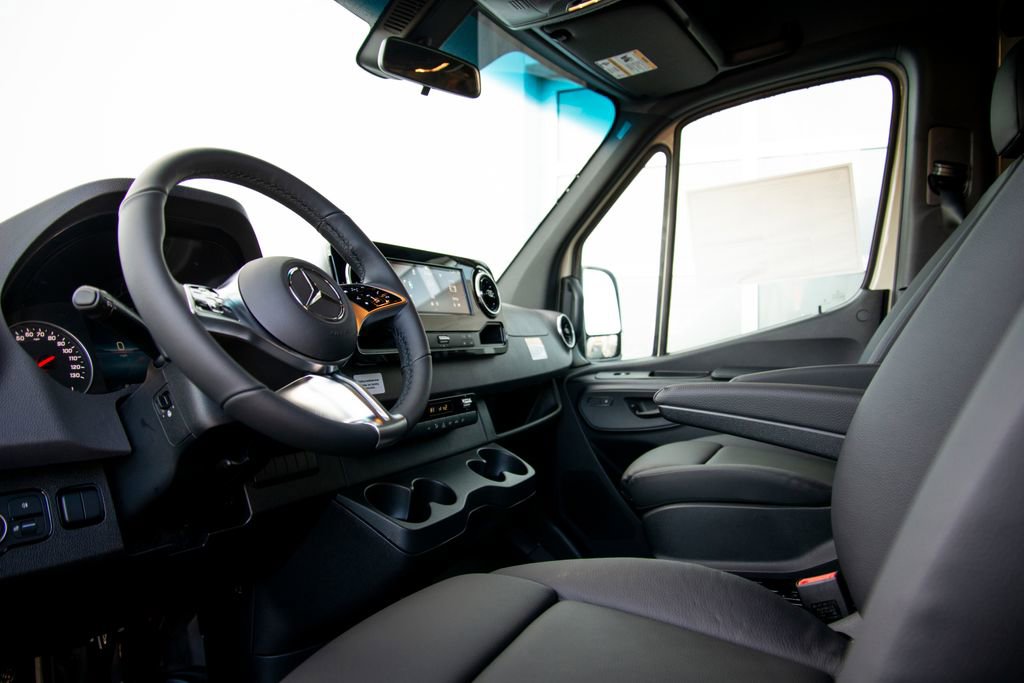 New 2026 Mercedes-Benz Sprinter 2500 image 12