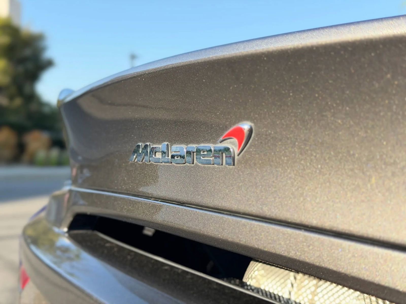 Used 2018 McLaren 570S Spider image 20