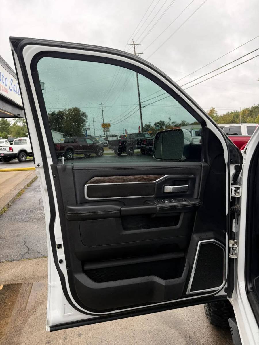 Used 2021 RAM 2500 Laramie AWD/4WD image 13