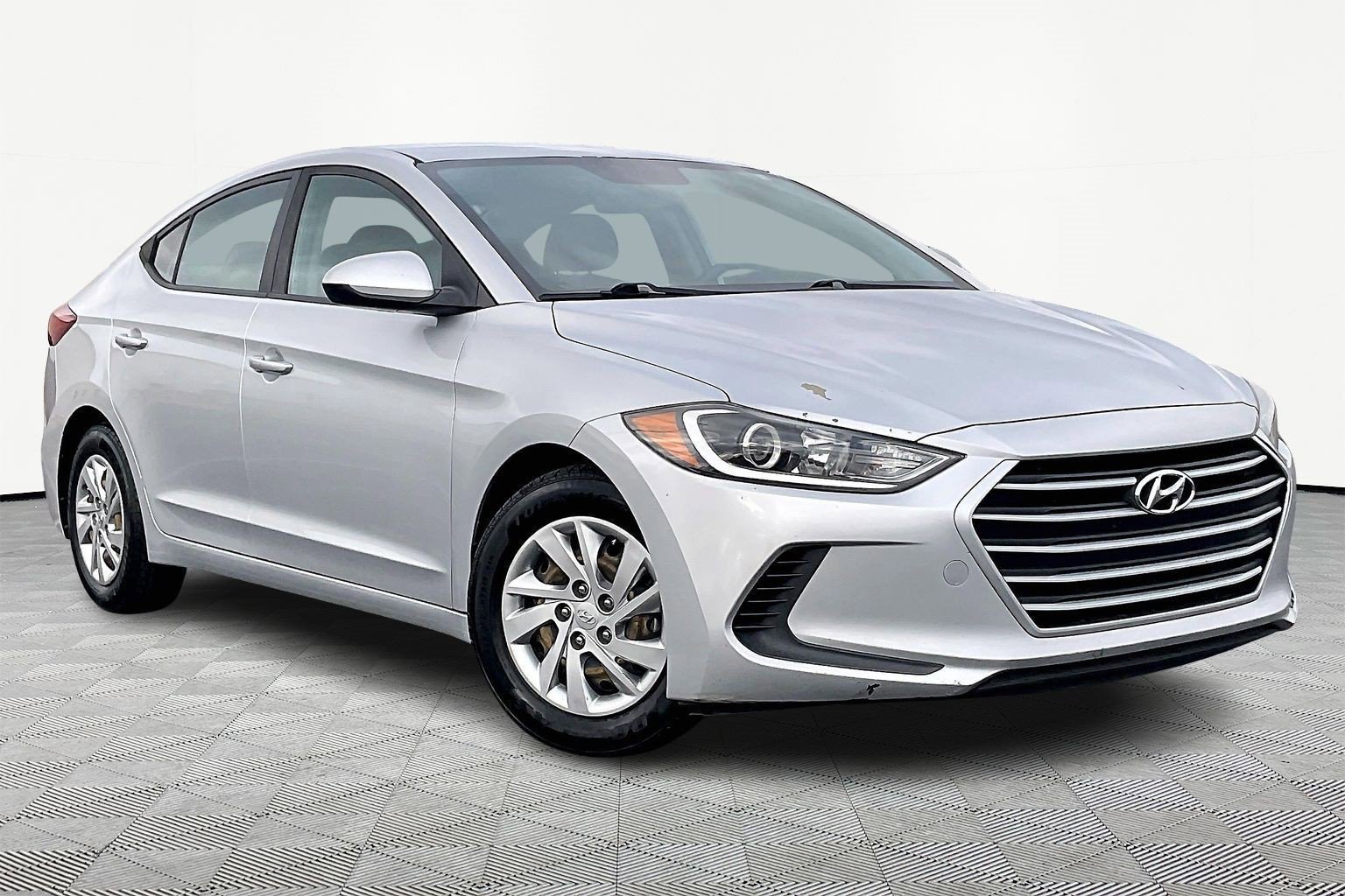 Used 2018 Hyundai Elantra SE