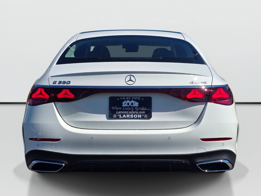 New 2026 Mercedes-Benz E 350 4MATIC Sedan image 4