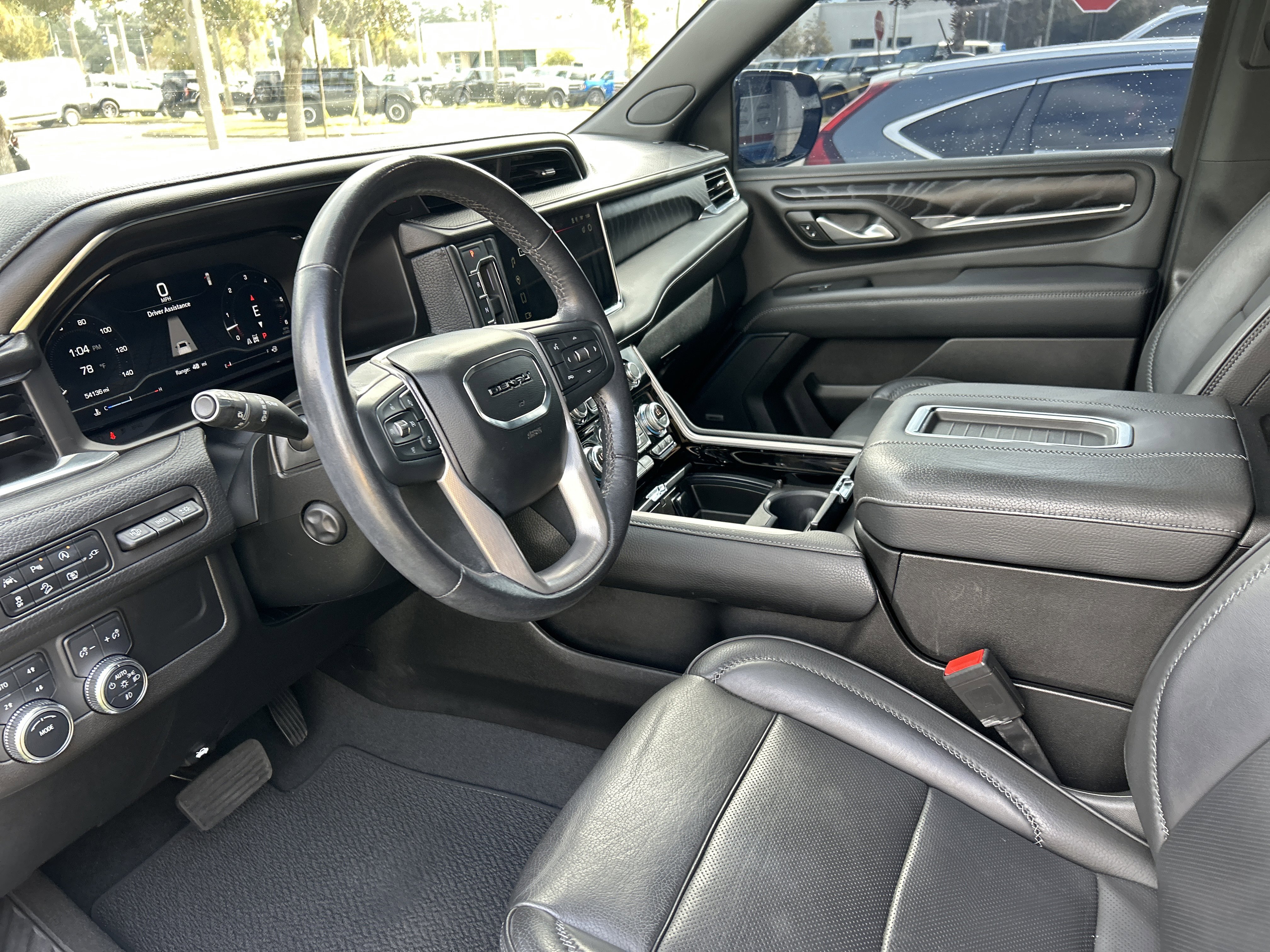 Certified 2022 GMC Yukon XL Denali image 12