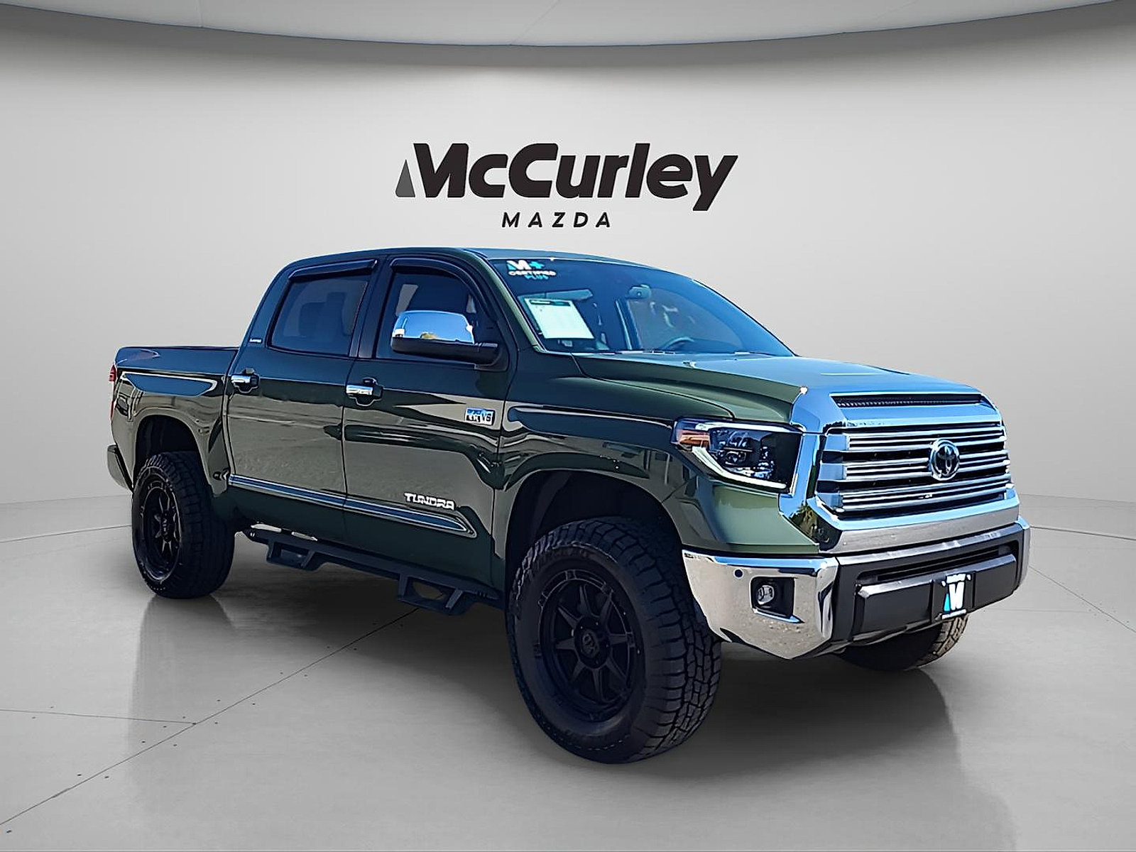 Used 2021 Toyota Tundra Limited w/ Limited Premium Package AWD/4WD video 1