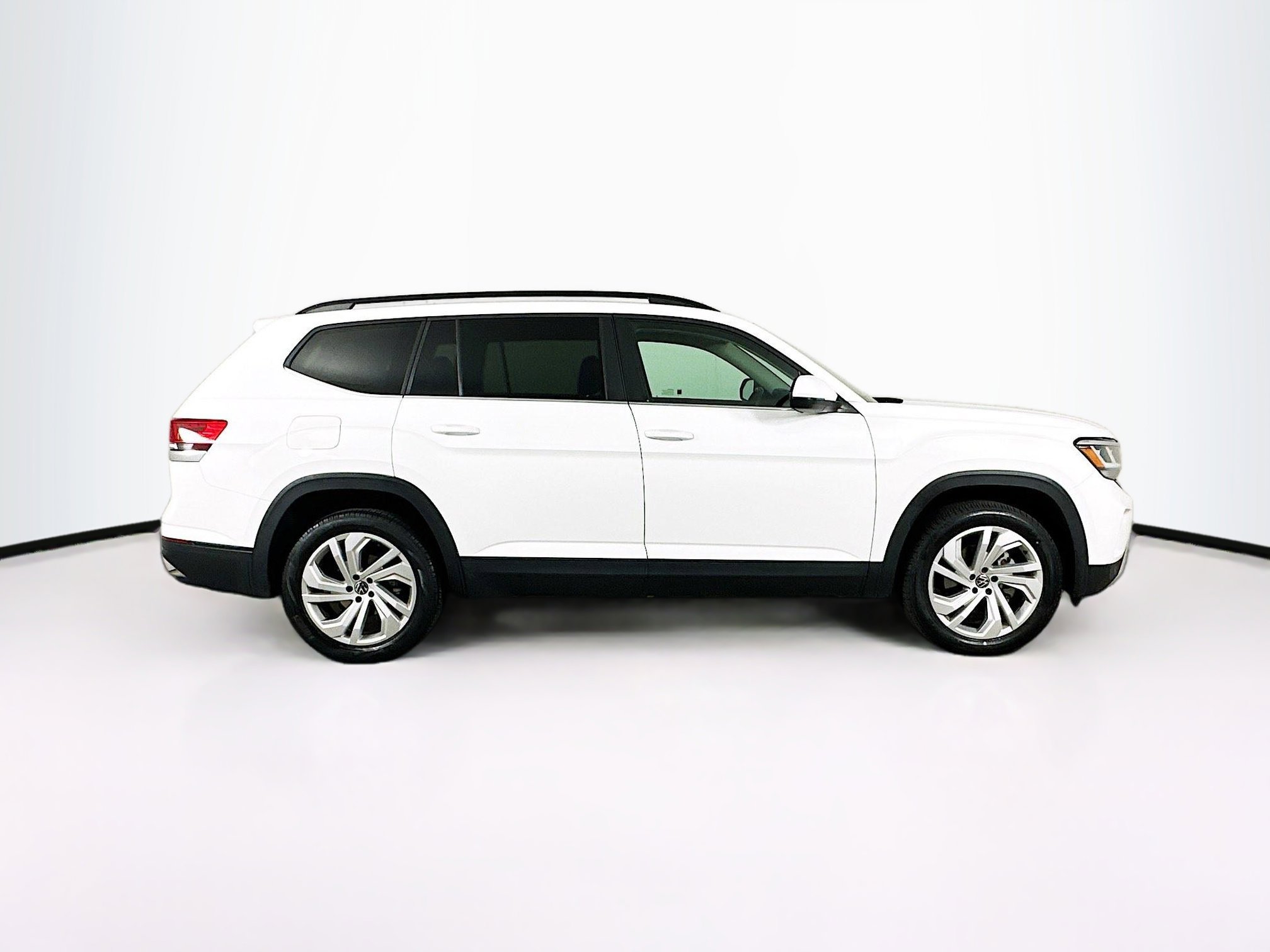 Used 2023 Volkswagen Atlas SE image 10
