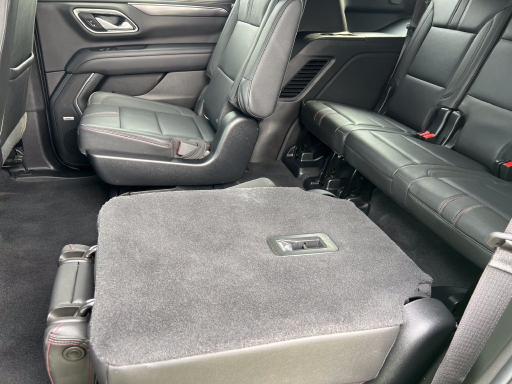 Used 2021 Chevrolet Tahoe RST w/ Luxury Package AWD/4WD image 14