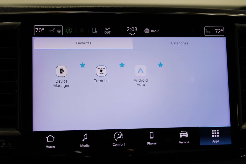 Used 2024 Chrysler Pacifica Touring-L FWD image 34