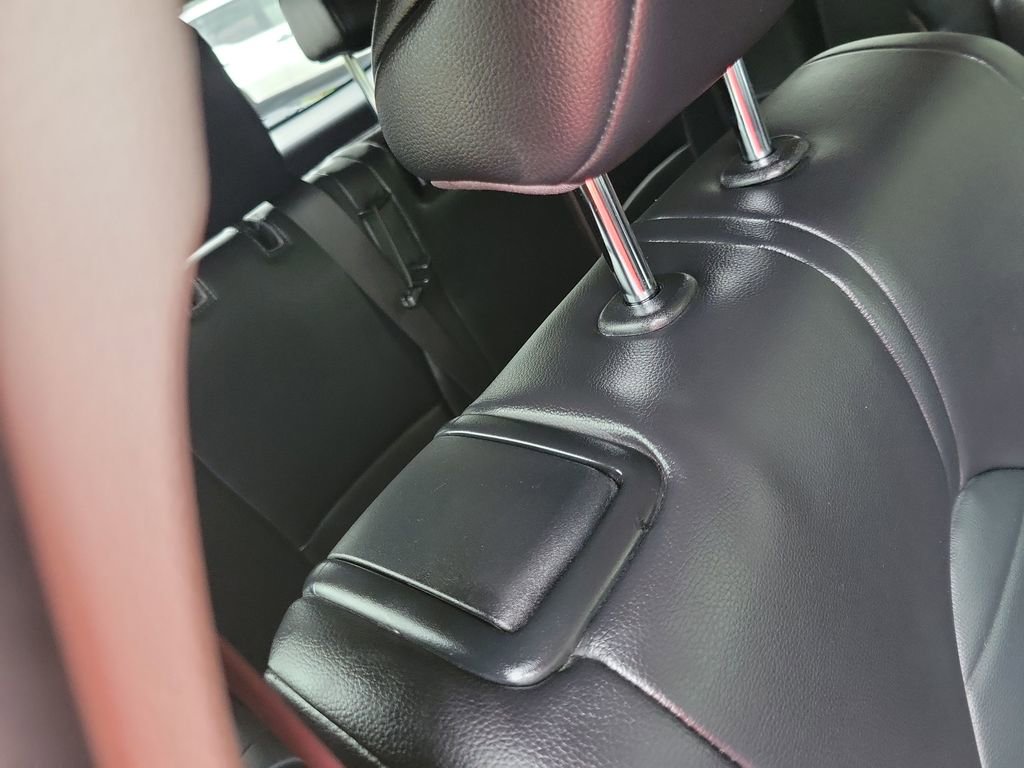 Certified 2024 Toyota Highlander XLE FWD image 28