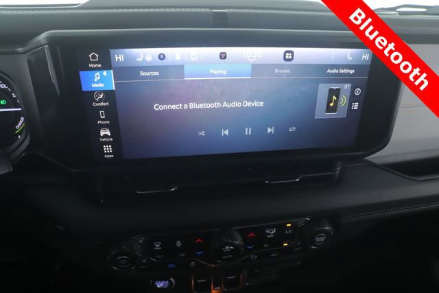 Used 2025 Jeep Wrangler Unlimited Sahara w/ Safety Group image 5