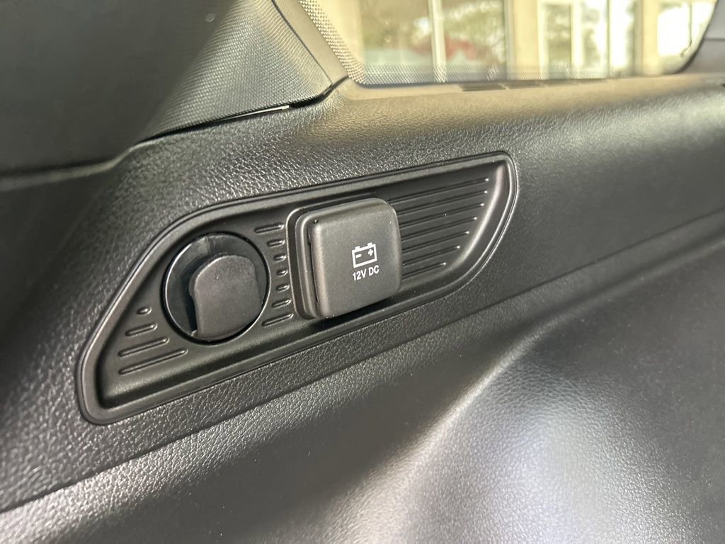 Used 2025 Jeep Grand Cherokee Altitude RWD image 38