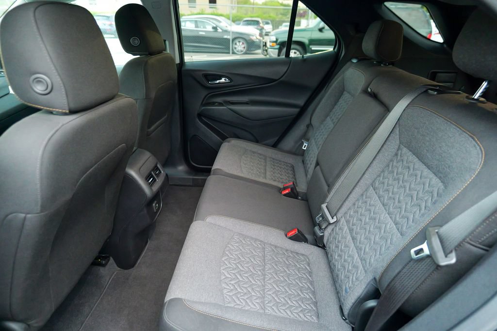 Used 2023 Chevrolet Equinox LT AWD/4WD image 25