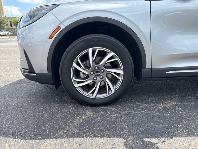 Certified 2024 Lincoln Corsair AWD w/ Rear Removable Package Tray image 29