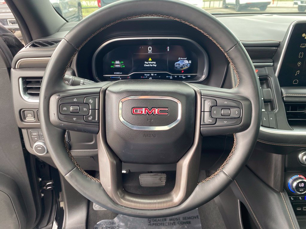Used 2023 GMC Yukon AT4 w/ AT4 Premium Package AWD/4WD image 26