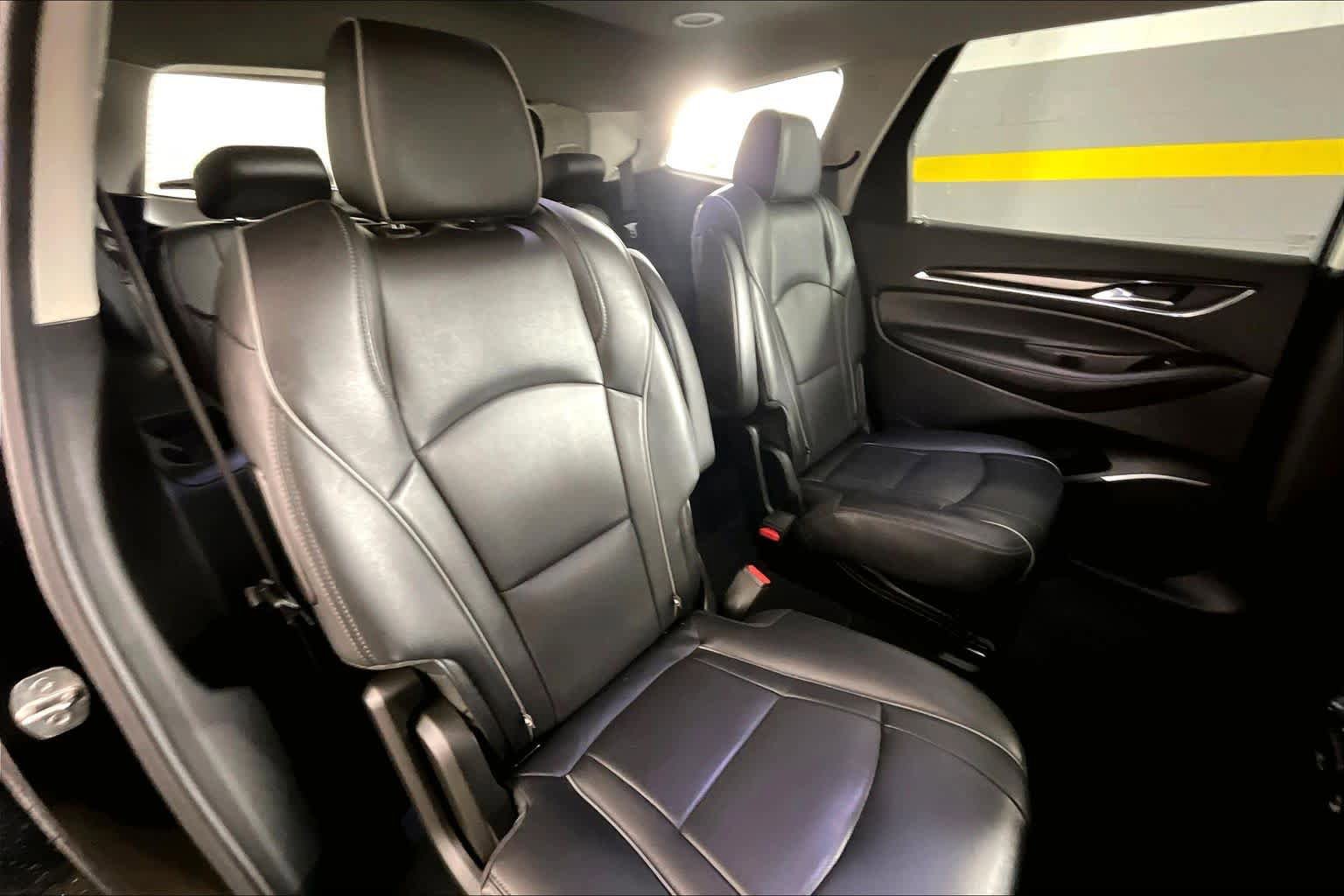 Used 2020 Buick Enclave Avenir w/ Avenir Technology Package AWD/4WD image 19