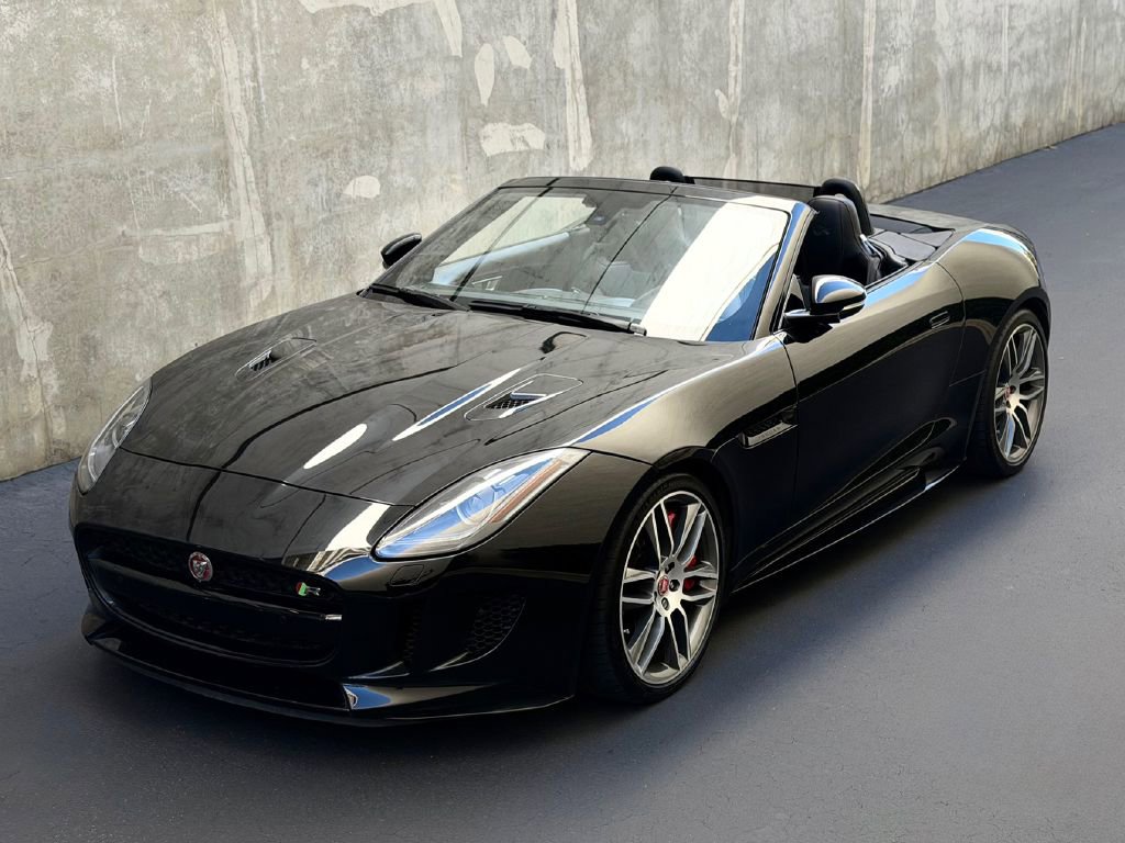 Used 2016 Jaguar F-TYPE R image 2