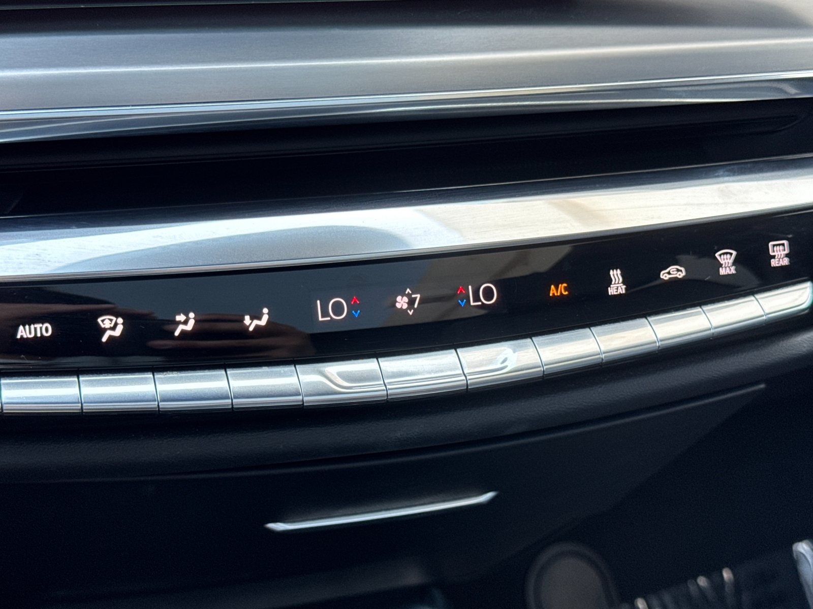 Used 2024 Cadillac Lyriq Sport RWD image 23