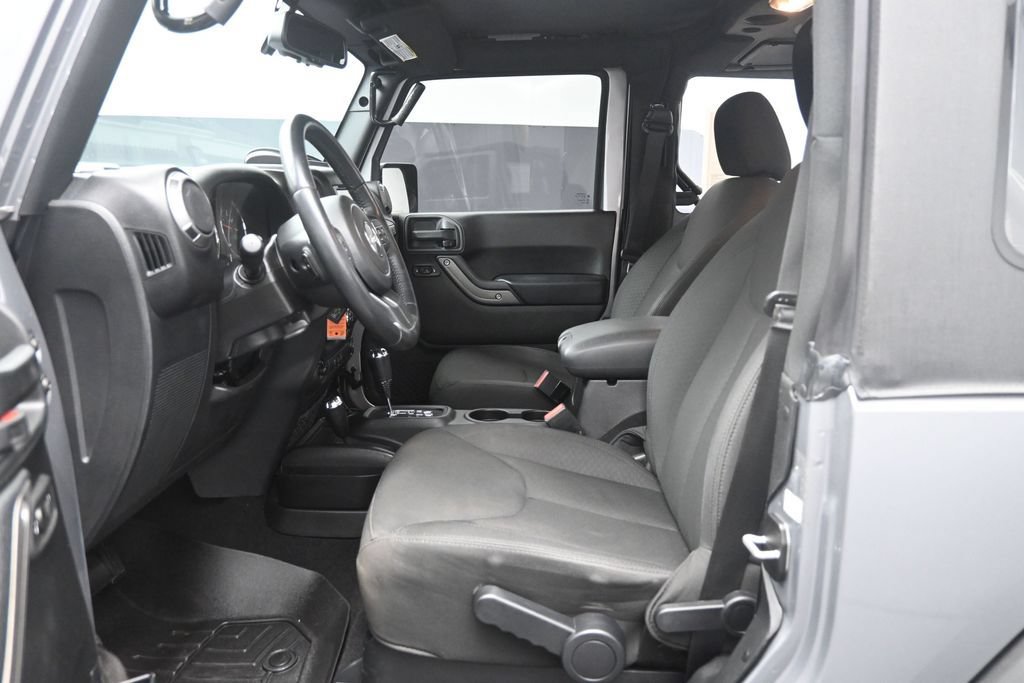 Used 2016 Jeep Wrangler Sport w/ Quick Order Package 24S AWD/4WD image 16