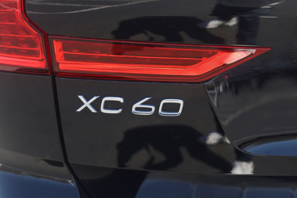 Used 2024 Volvo XC60 B5 Plus w/ Protection Package Premier AWD/4WD image 30