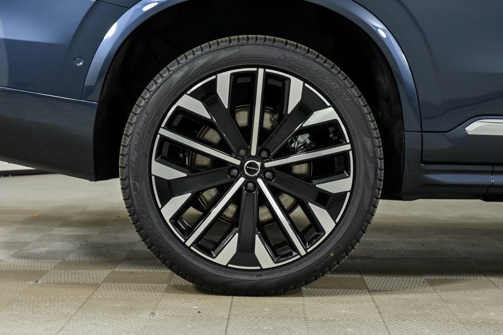 Certified 2026 Volvo XC90 B6 Plus w/ Protection Package Premier AWD/4WD image 42